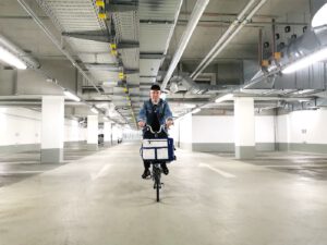 Freitag Rucksack F748 Coltrane und ein Brompton-Faltrad Klapprad (c) Sascha Pietsch